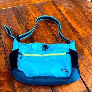 patagonia bag in perfect condition.